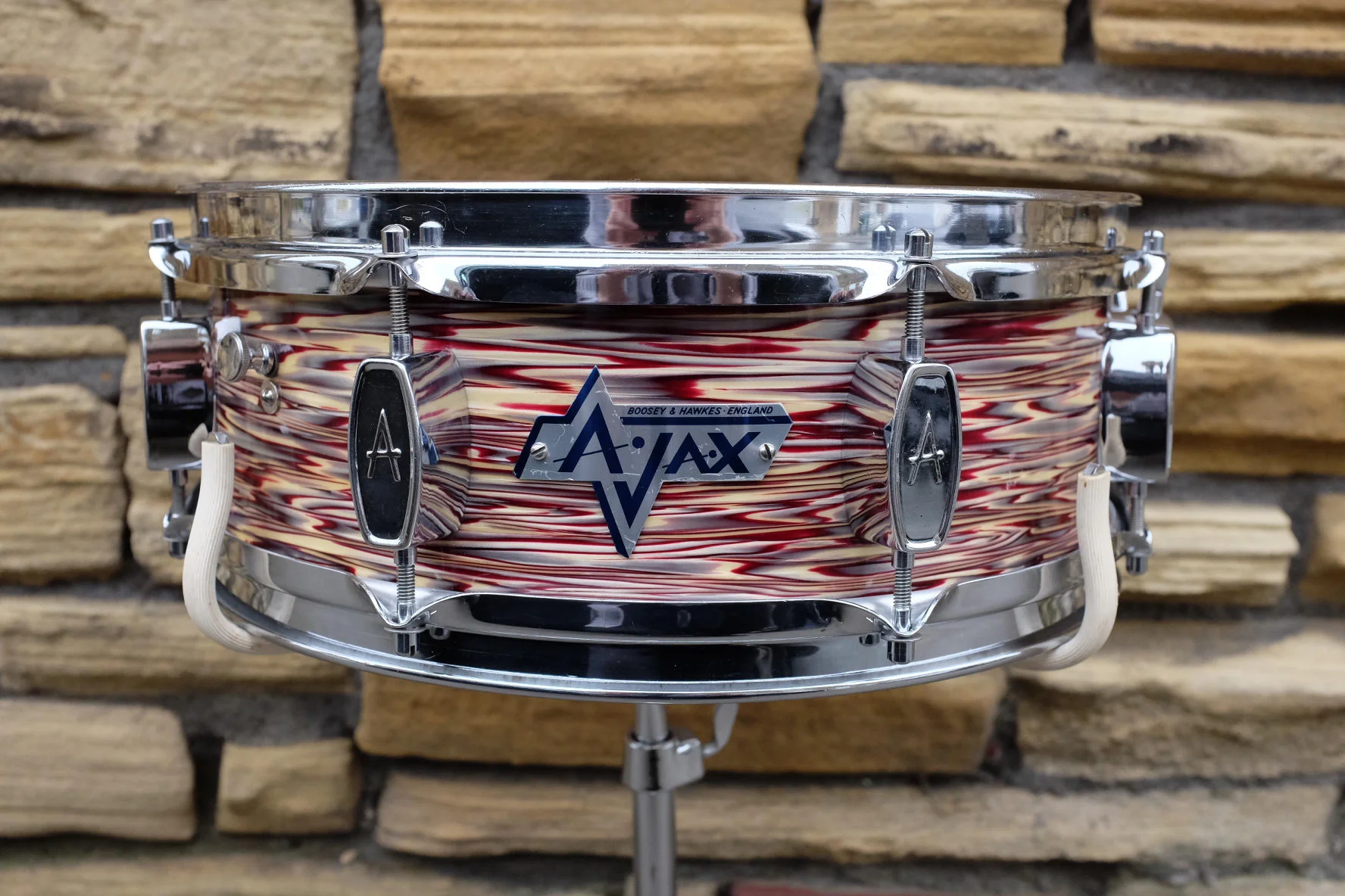 1966 Ajax 'Nu Sound' 14x5" in Burgundy Pearl. Restored in October 2017.
