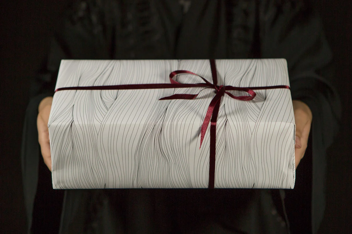 latifa_alkuwari_surface_s16_giftwrap-2206.jpg