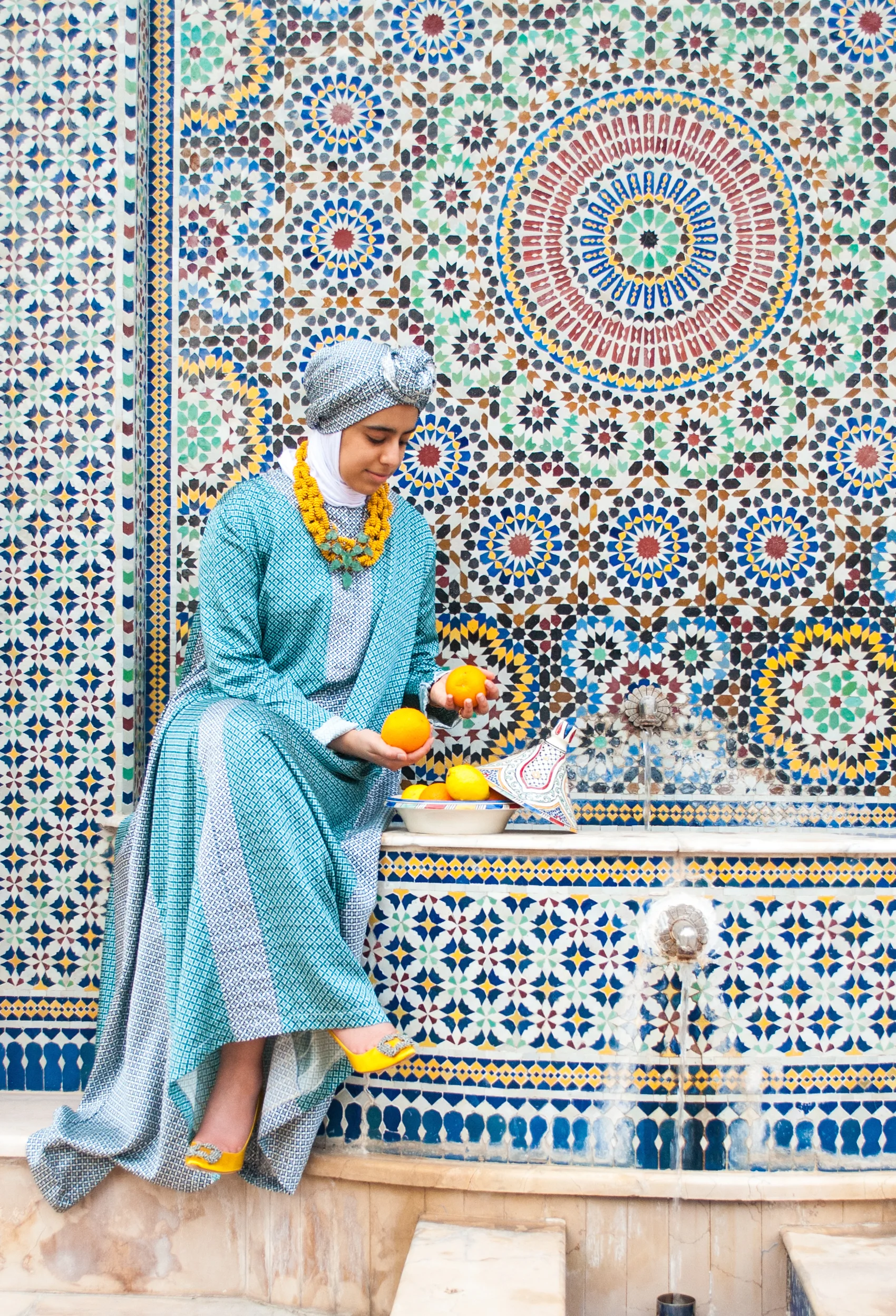 hendalkuwari_costume_onsite_surface_s16.jpg