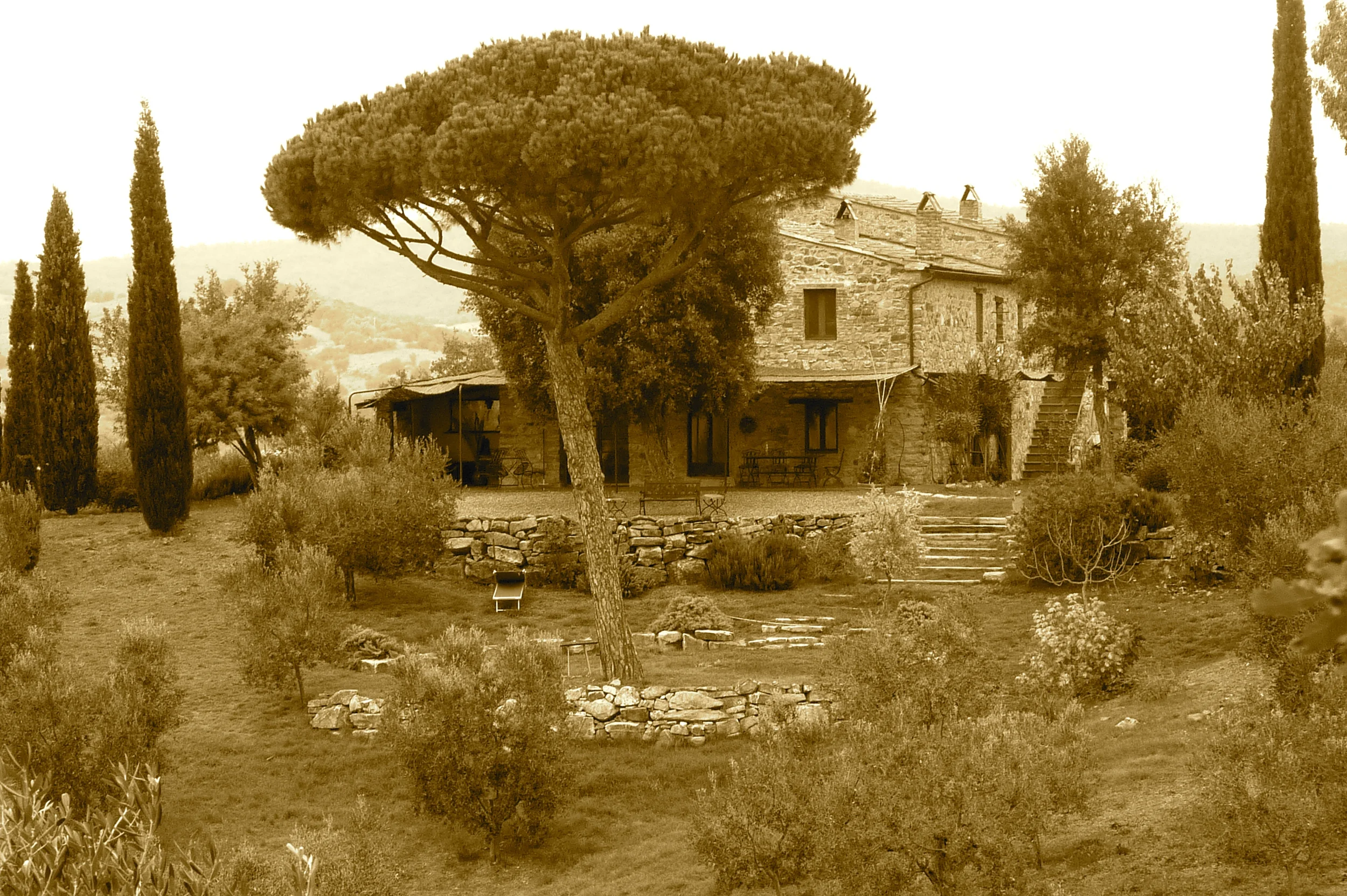 Aussenansicht sepia.jpg
