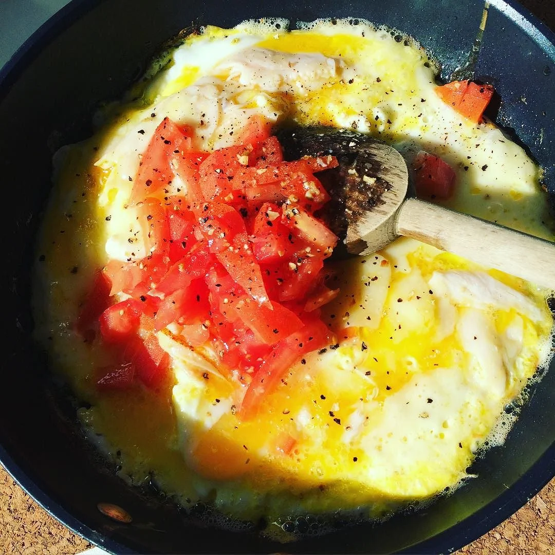 #LazyOmelette: instead of putting myself through the embarrassing moment of not being able to flip the #omelette, I just lightly mix the eggs and cover it for a few minutes. It pretty much looks the same! #happyhalloween #lazynutritionist #bushwick #bushwicknutrition #breakfast #healthybreakfast http://ift.tt/1PWGXlQ