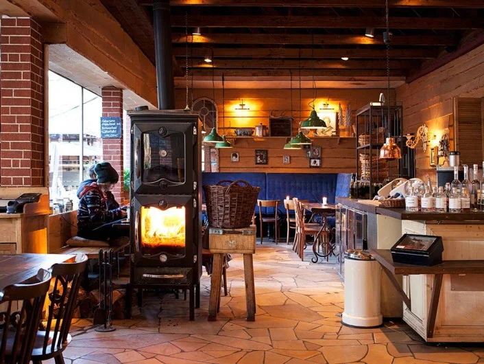 cafe am neuen see image 1.jpg