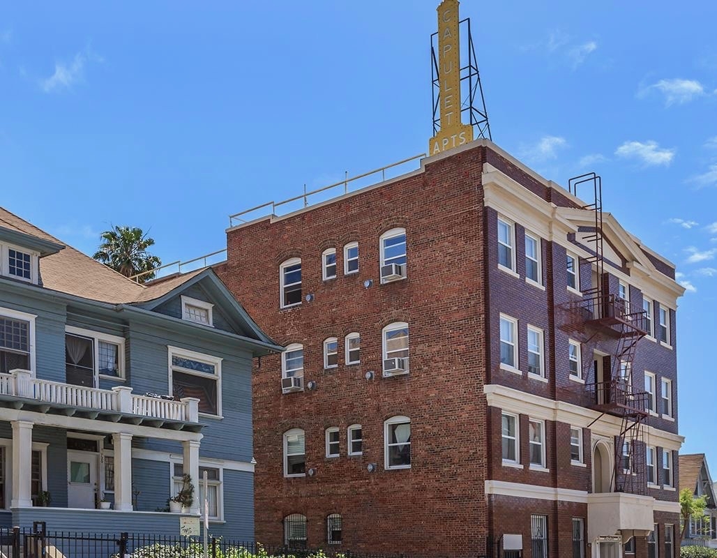 27 Units - $4,600,000