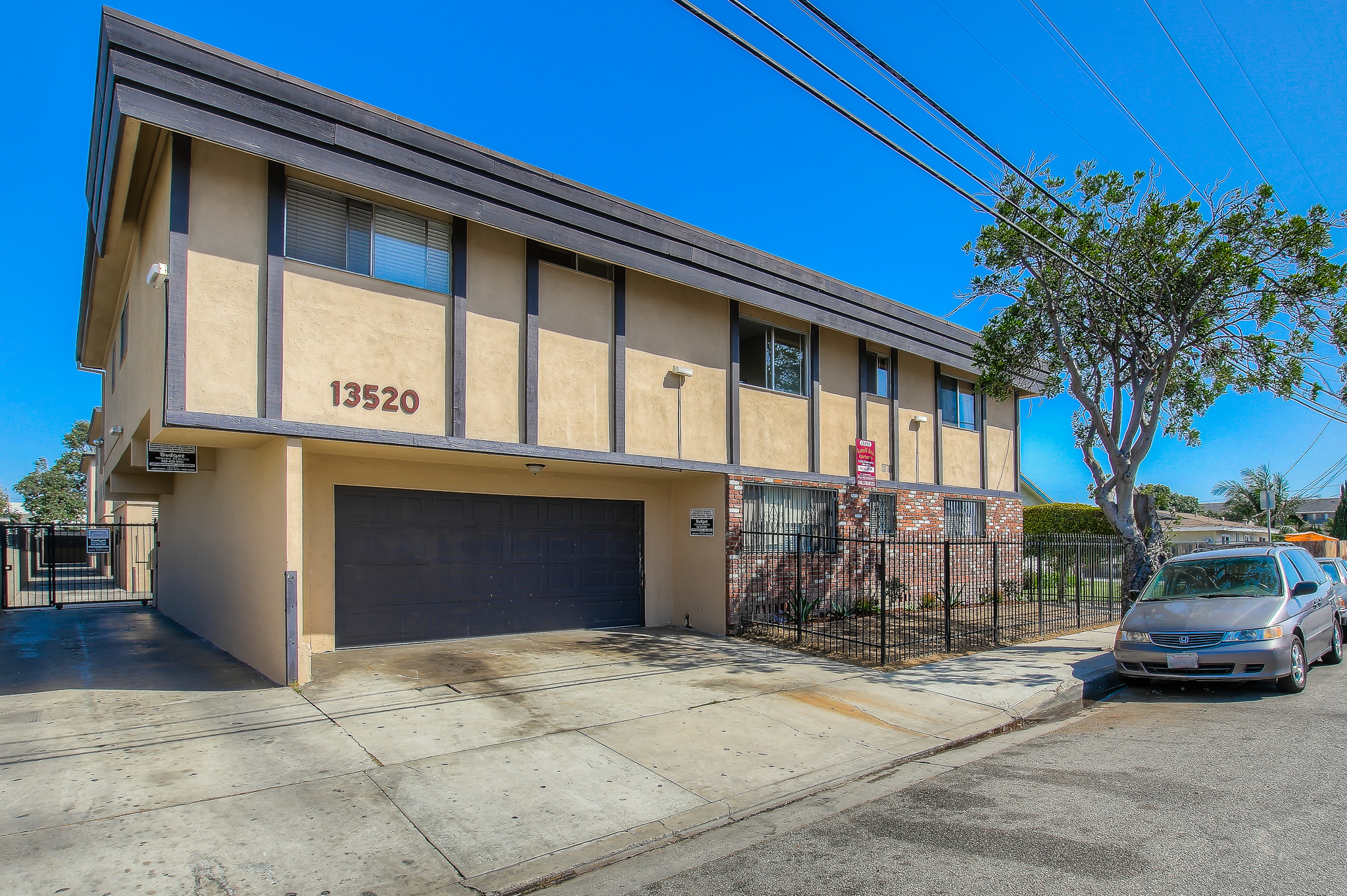26 Units - $4,900,000