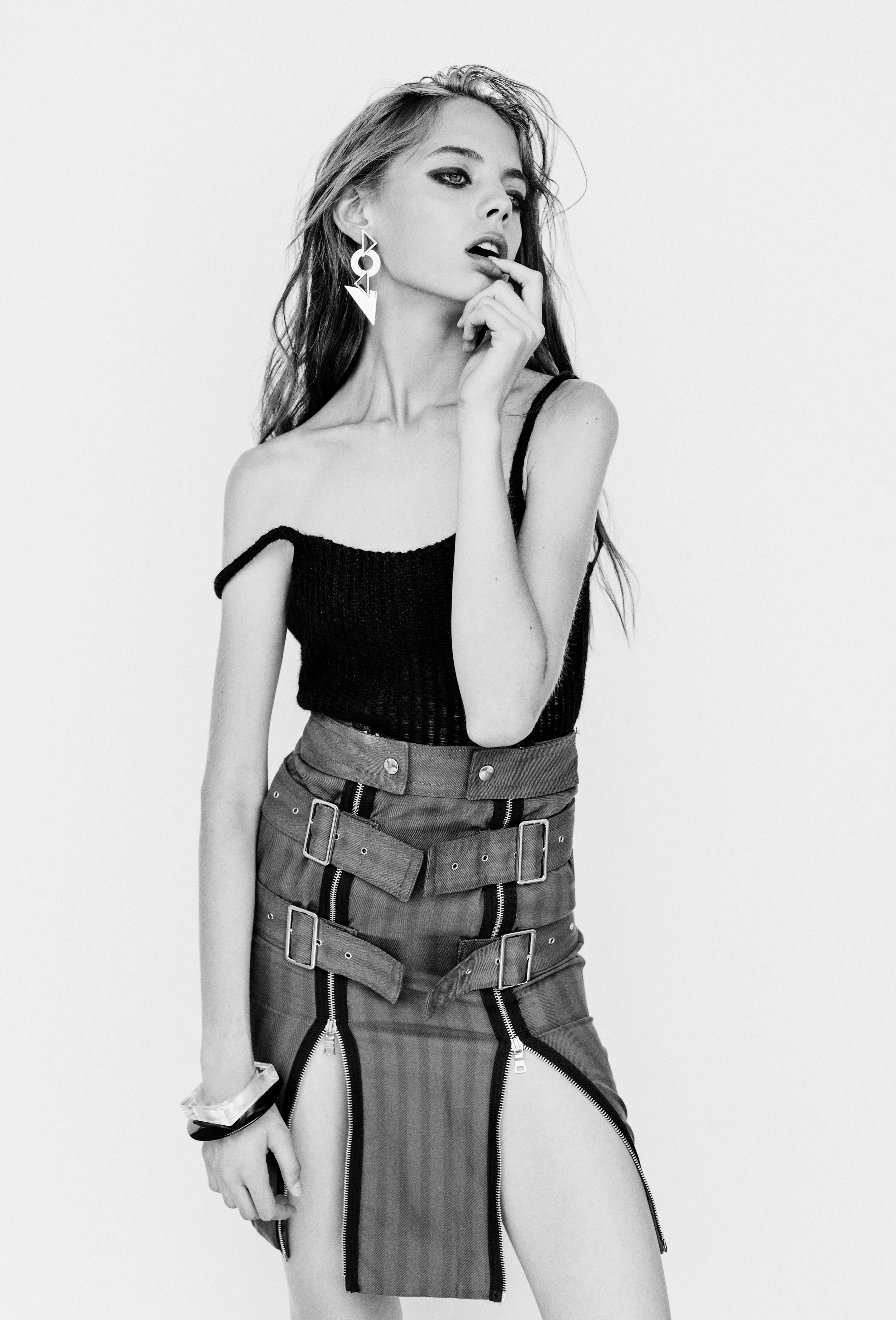 _6007742bw.jpg