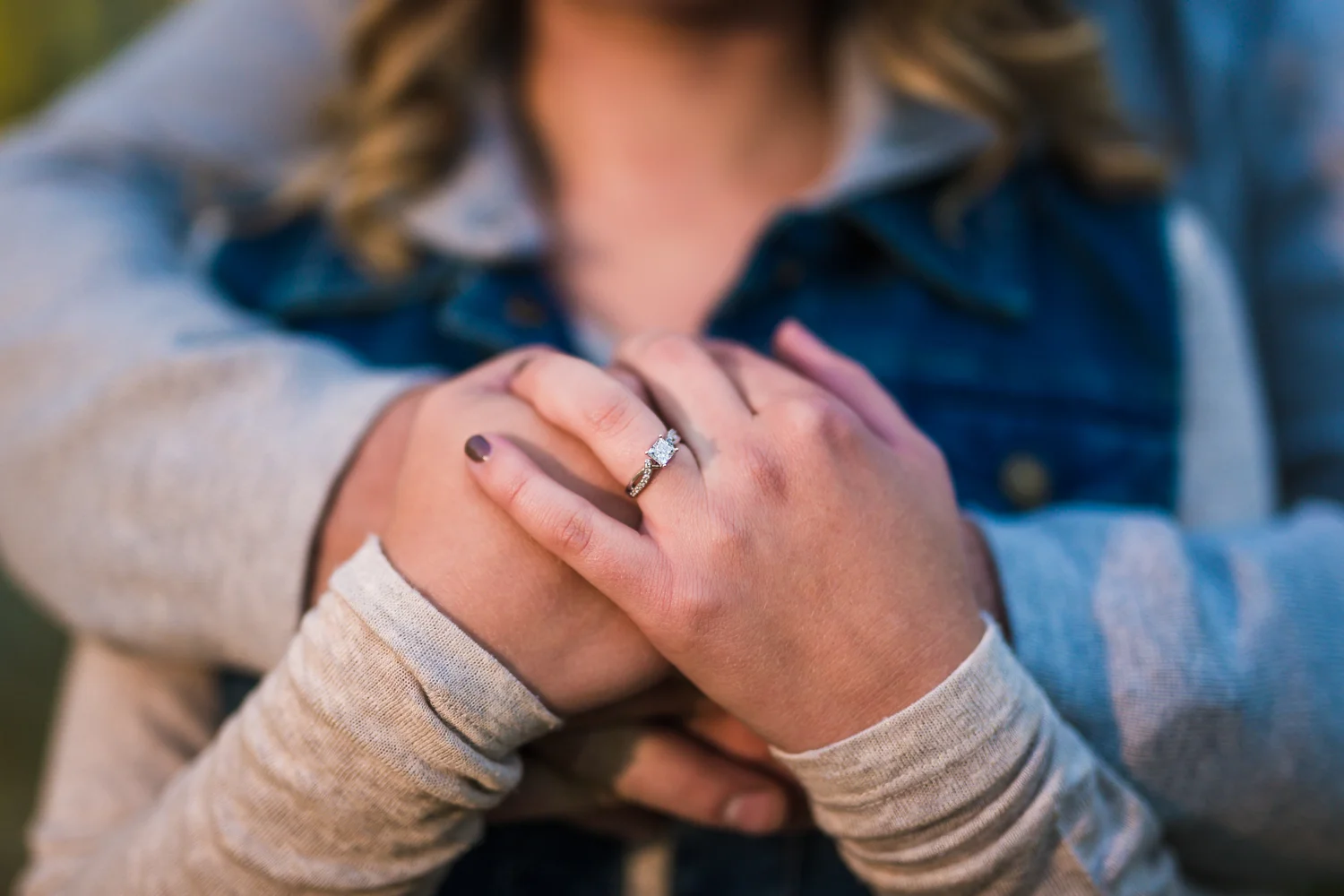 Fall engagement pictures taken in the Colorado mountains by JMGant Photography. 