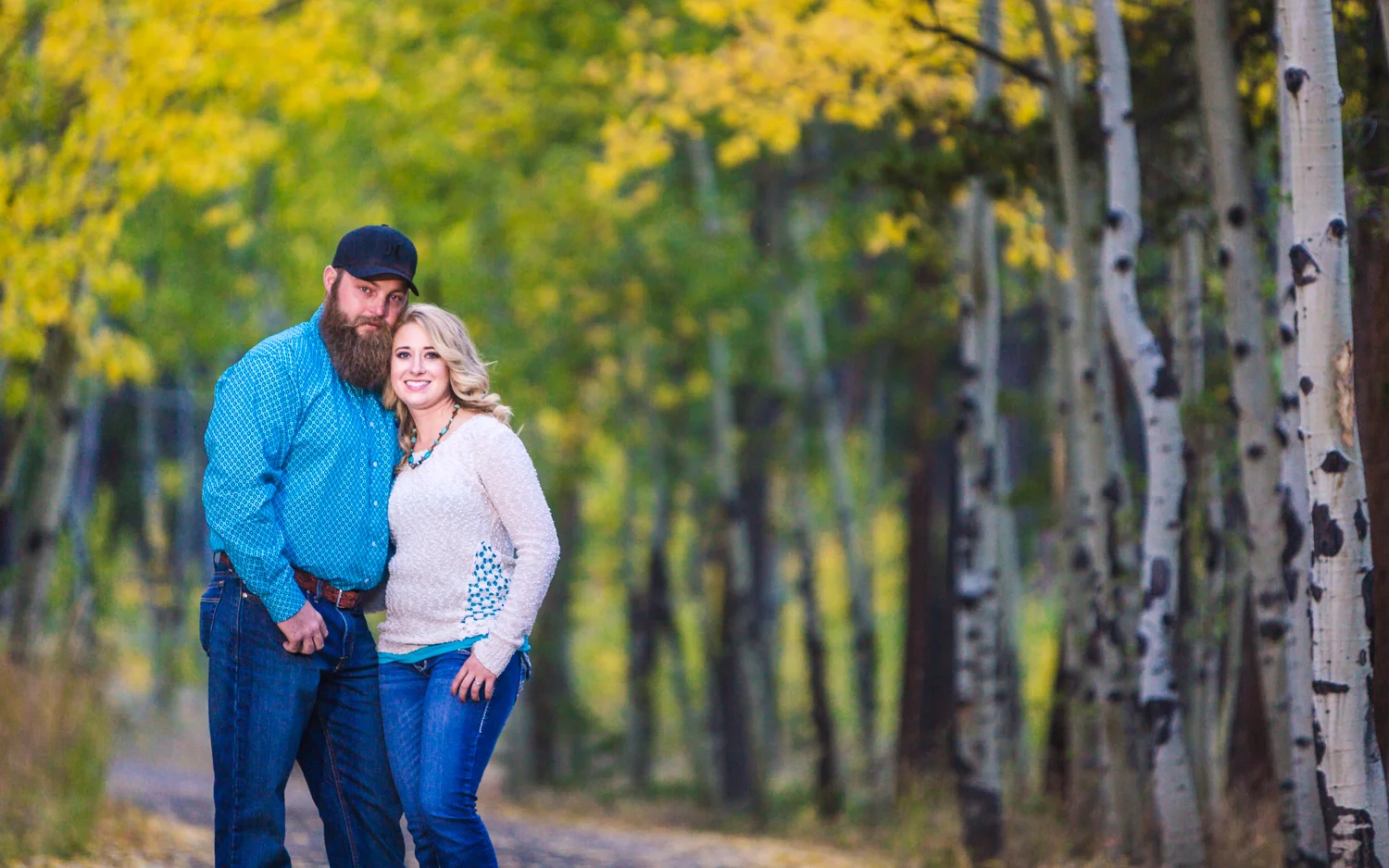 Fall engagement pictures taken in the Colorado mountains by JMGant Photography. 