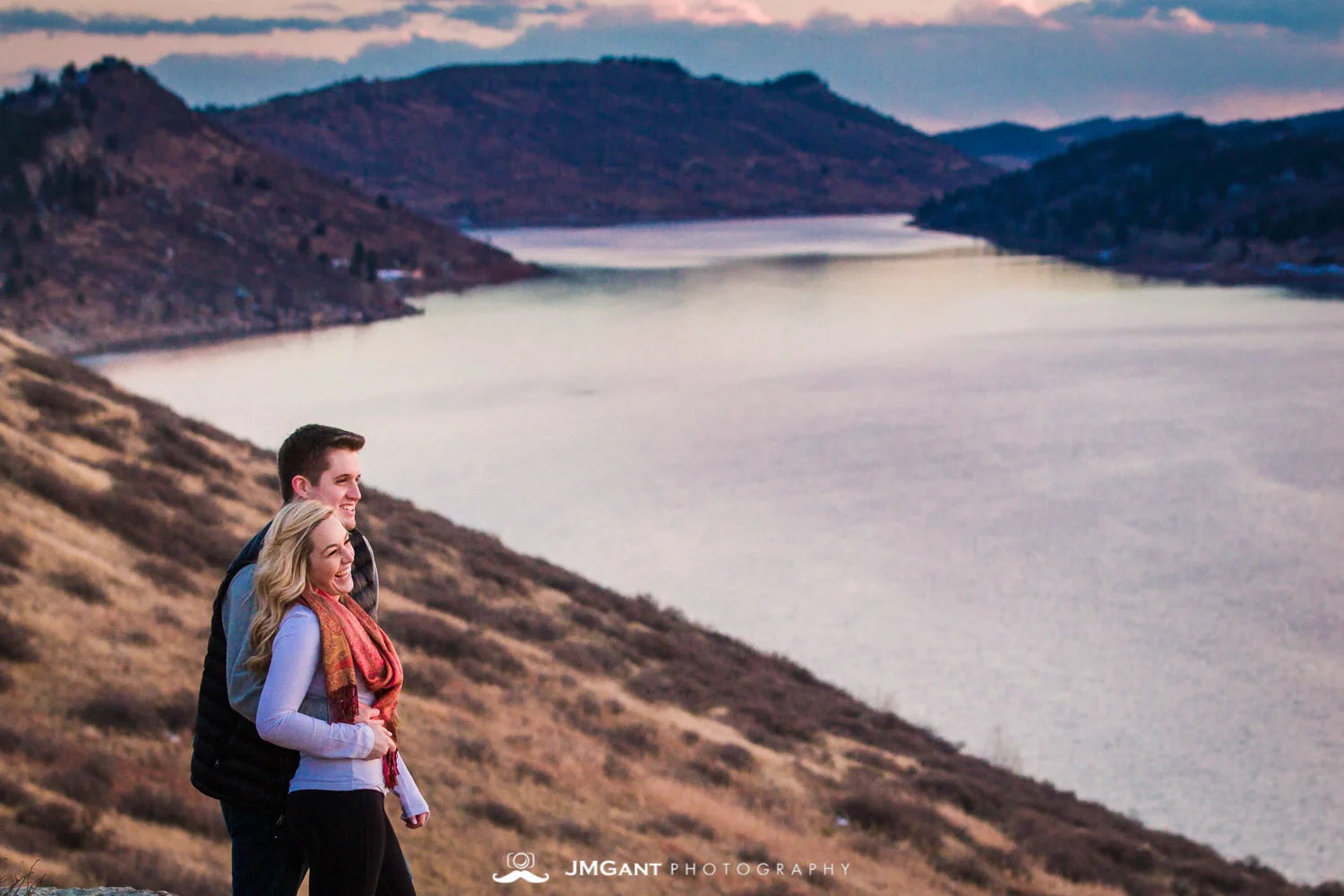 Fort Collins engagement pictures by JMGant Photography. Fort Collins Wedding Photography | Horsetooth Reservoir engagements | Sunset engagements | northern colorado engagements