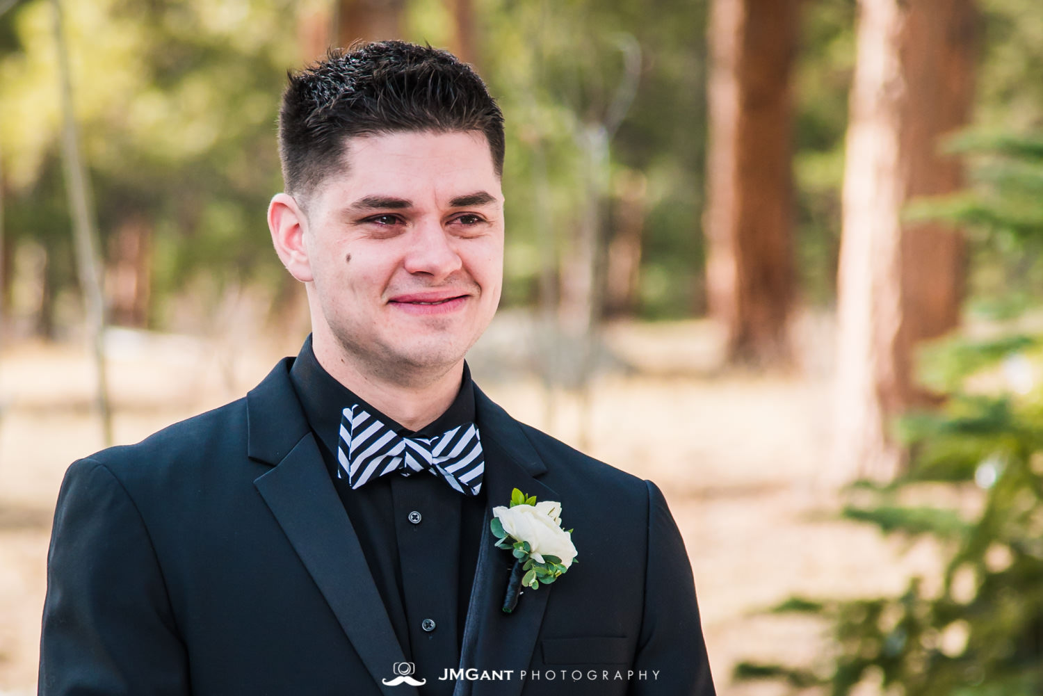 Stunning elegant wedding at the Della Terra Mountain Chateau in Estes Park Colorado. Photographed by Jared M. Gant of JMGant Photography.