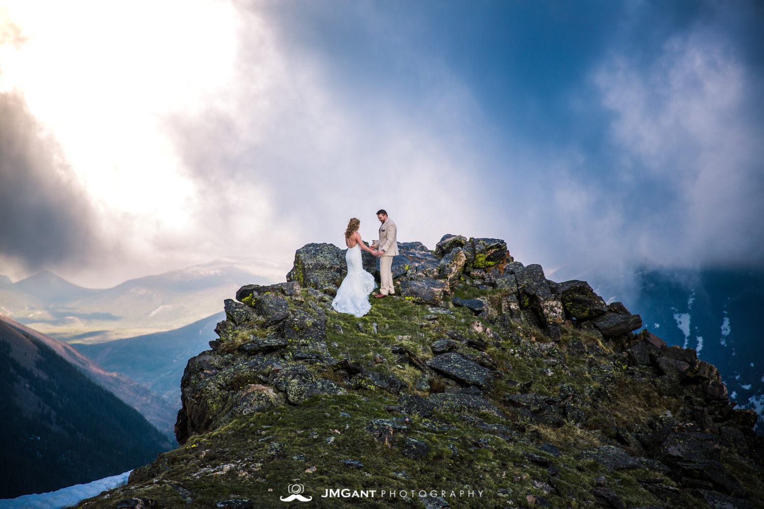 Incredible first look at the top of a mountain in Rocky Mountain National Park