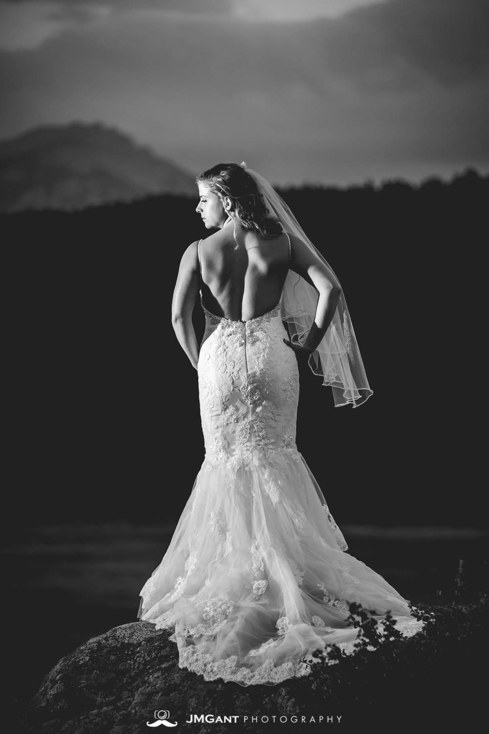 Rocky Mountain National Park first look wedding photos.