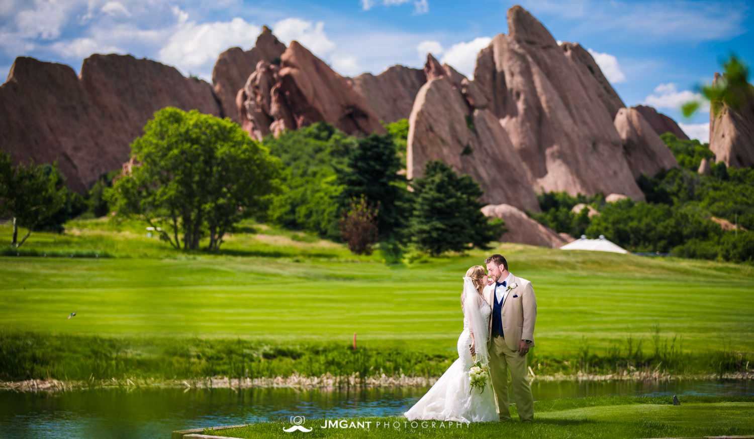 Arrowhead Golf Club summer wedding.
