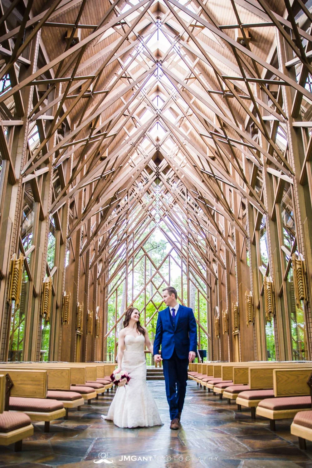 Anthony Chapel Wedding | first look | Hot Springs Arkansas Wedding photographer | © JMGant Photography | http://www.jmgantphotography.com/