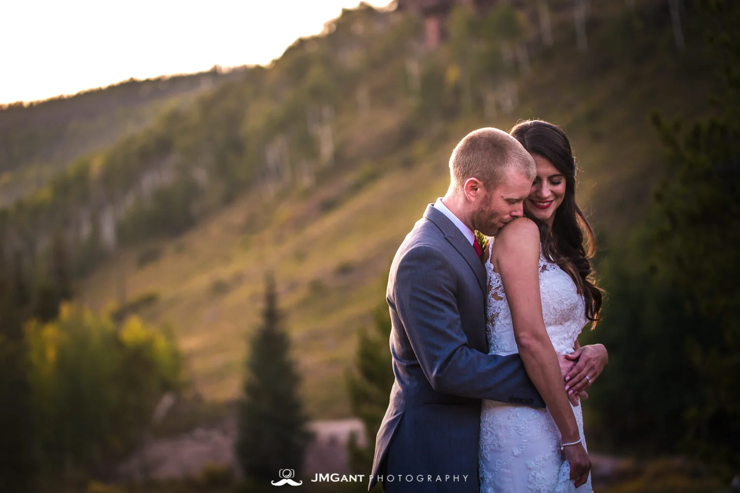 Piney River Ranch wedding | Vail Colorado wedding photographer | © JMGant Photography | http://www.jmgantphotography.com/
