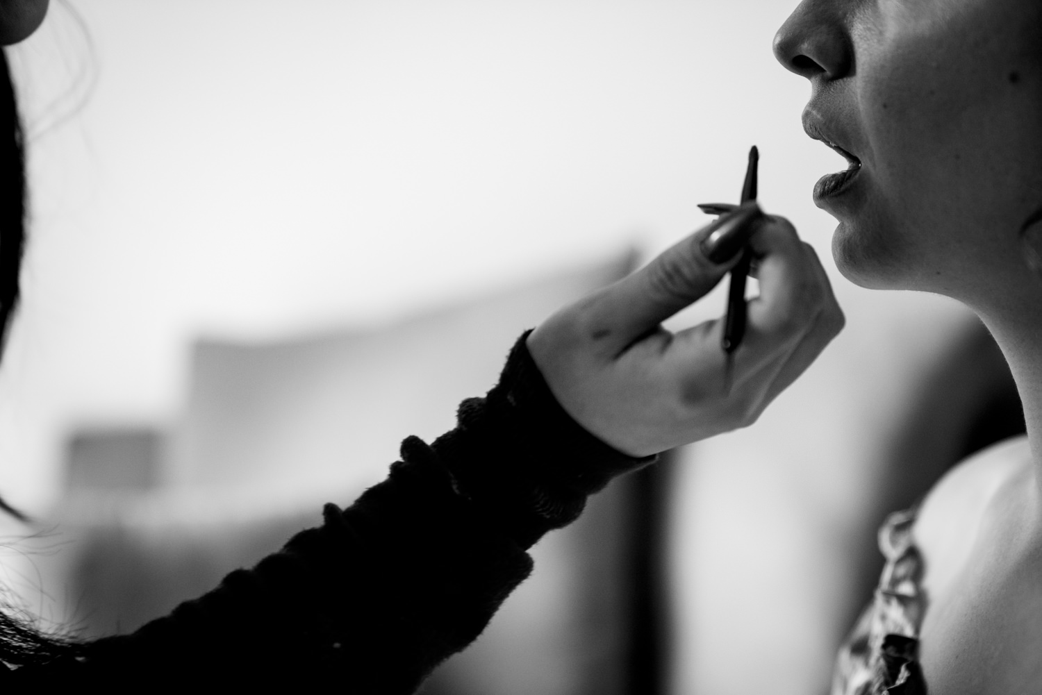 Getting ready for Boulder Colorado wedding at Sunrise Amphitheater by wedding photographer, JMGant Photography