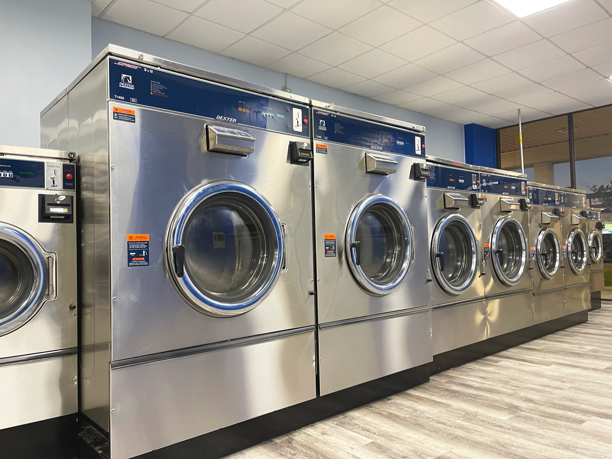 Laundry World at Burbank, Baton Rouge, LA