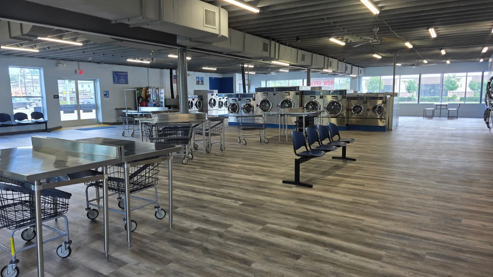 Laundry World At Airline Drive, Metairie, LA