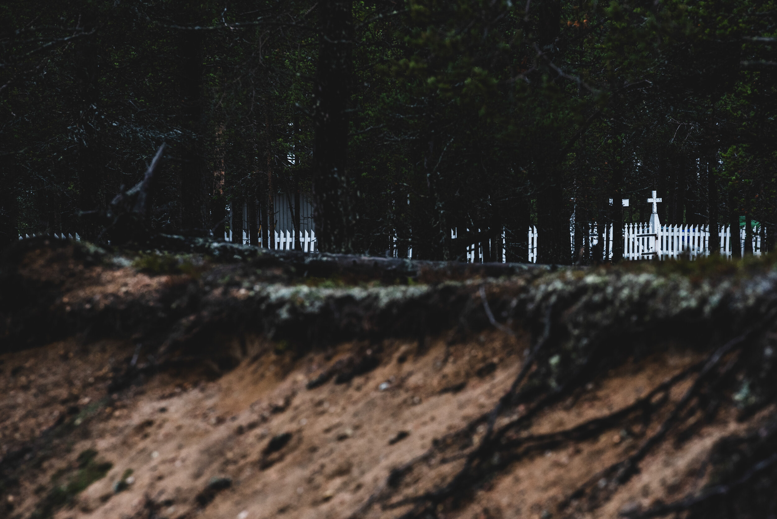 Palojoensuu, Enontekiö, 2020. Graveyard and a gravel pit.