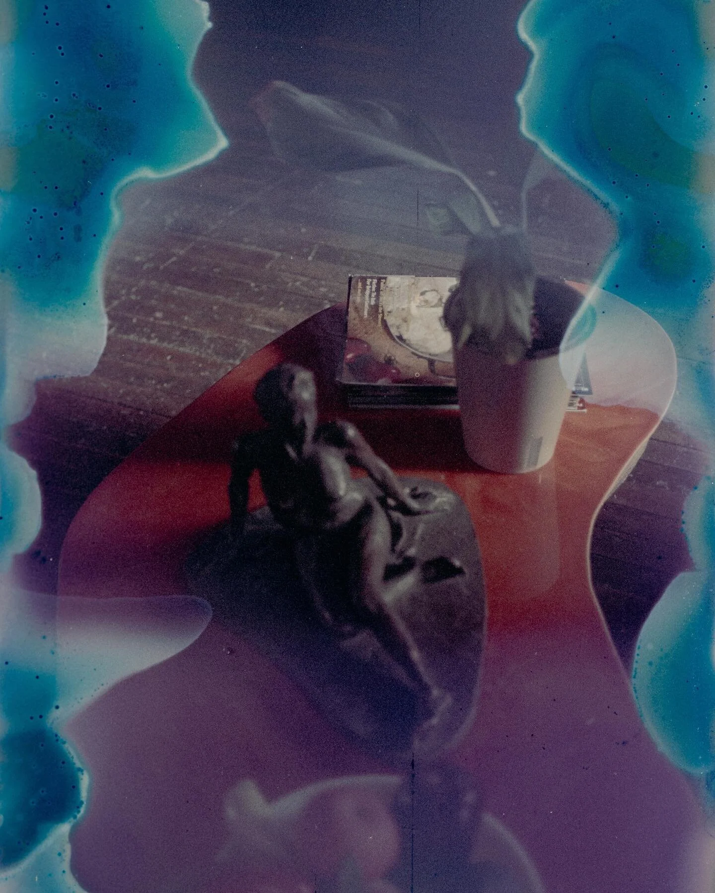 I HAD to see what this &ldquo;film soup&rdquo; thing was all about, and WOAH. This is super cool 🤩. After i shot this roll i threw it in a hot pot for 30 minutes with cranberry juice, dish soap, vitamin c, pedialyte, salt, and baking poweder and BOO