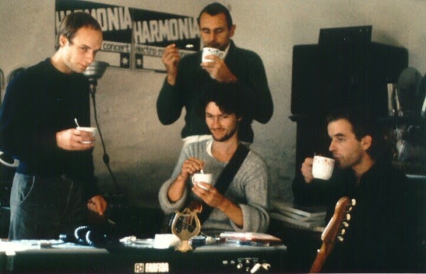 Eno, tea, and Harmonia.