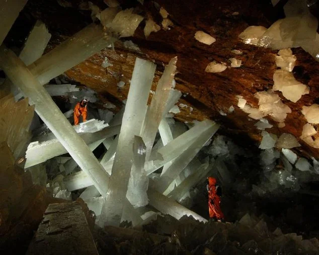  Crystal caves Naica, Chihuahua, Mexico, including massive selenite specimens