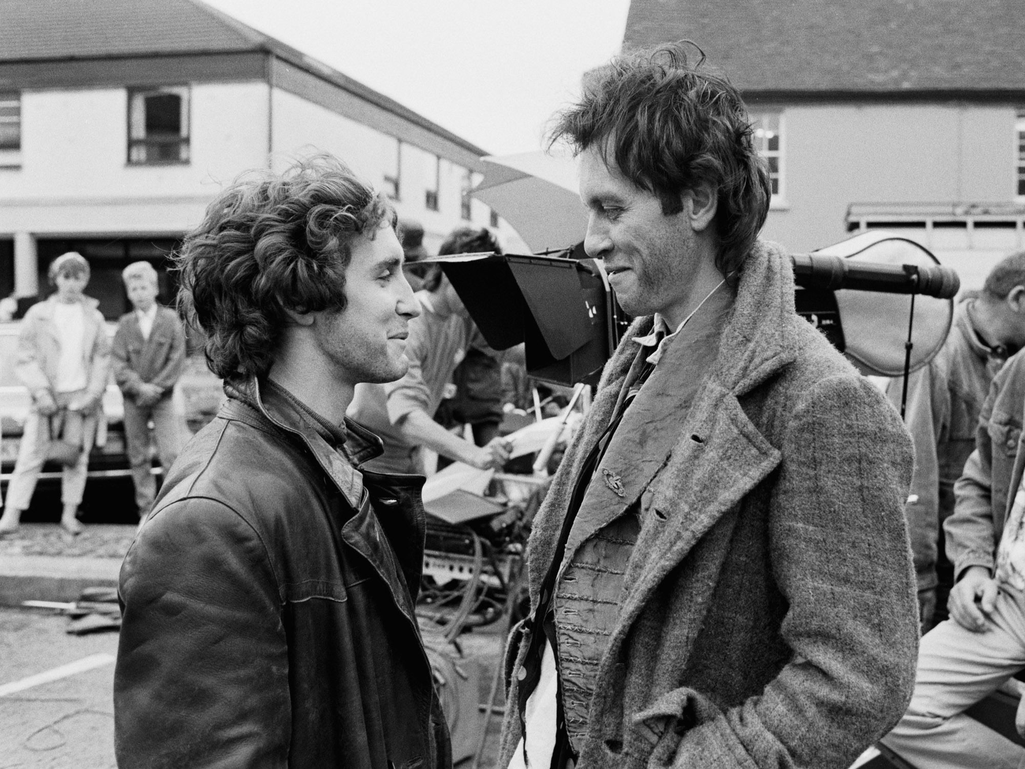 Amusing on-set moment between actors Withnail & I, aka Richard E. Grant, Paul McGann