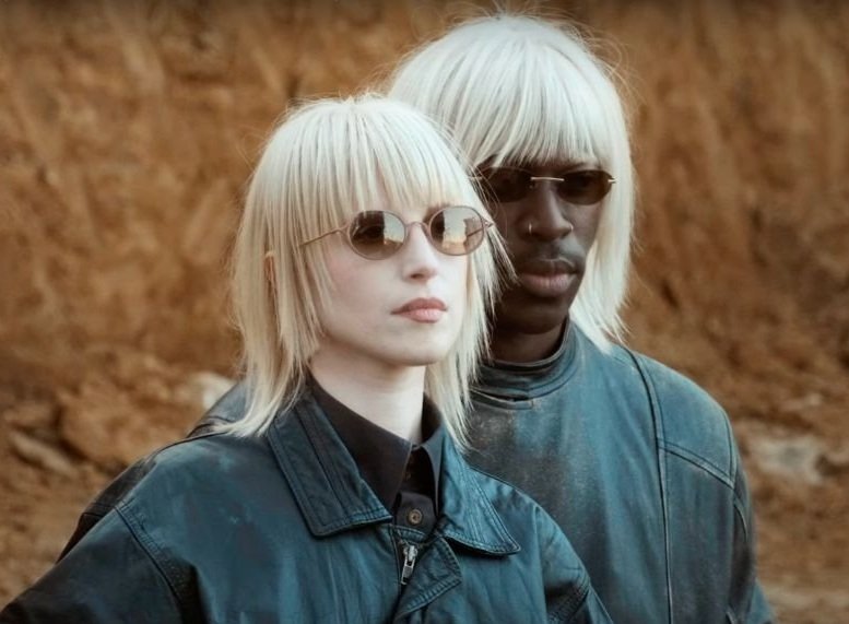 Moses Sumney Robe Song of the Day: Moses Sumney and Hayley Williams: I Like It, I Like It ...