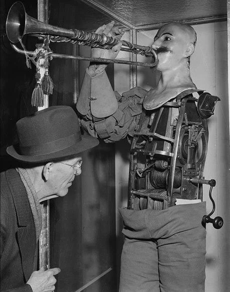Kaufmann Trumpeter 1950.jpeg