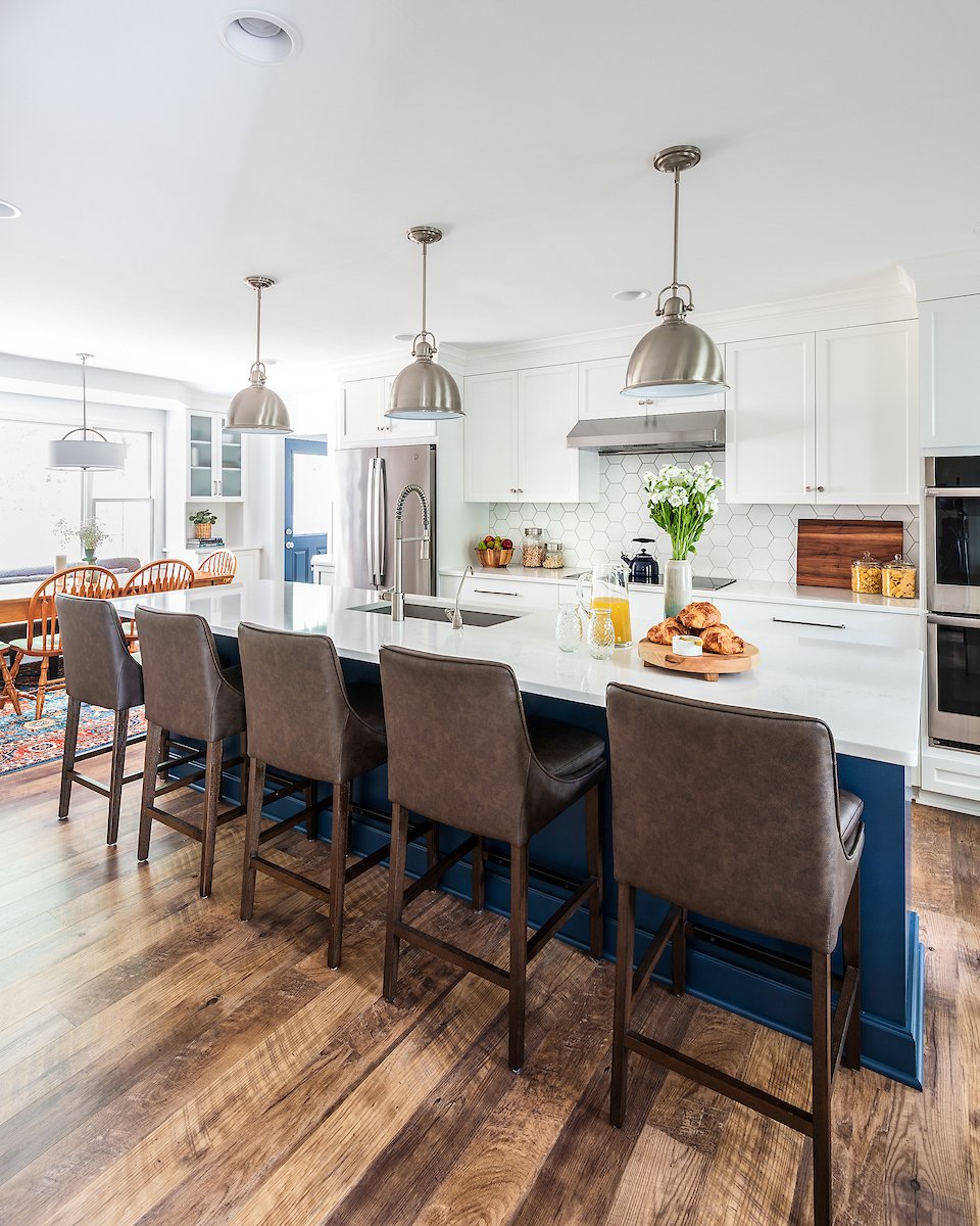 CKI-Selino-Natural-Light-Kitchen-02-10152021.jpg
