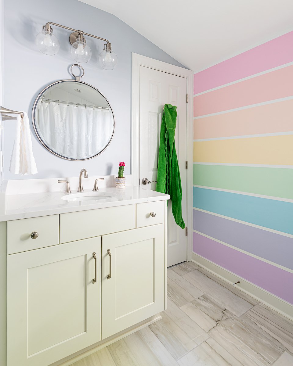 Upstairs Bathroom 2