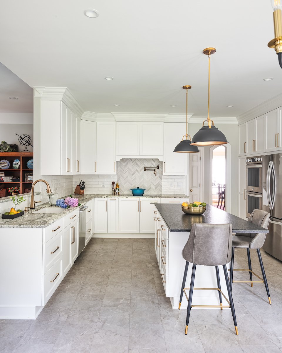 CKI-CannonRdgeCt-Kitchen-03.jpg