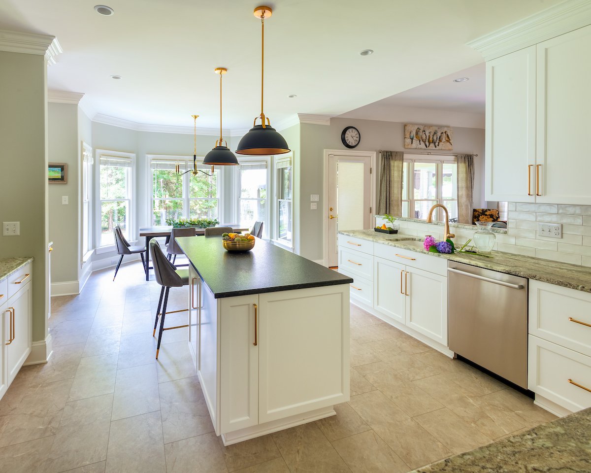 CKI-CannonRdgeCt-Kitchen-02.jpg