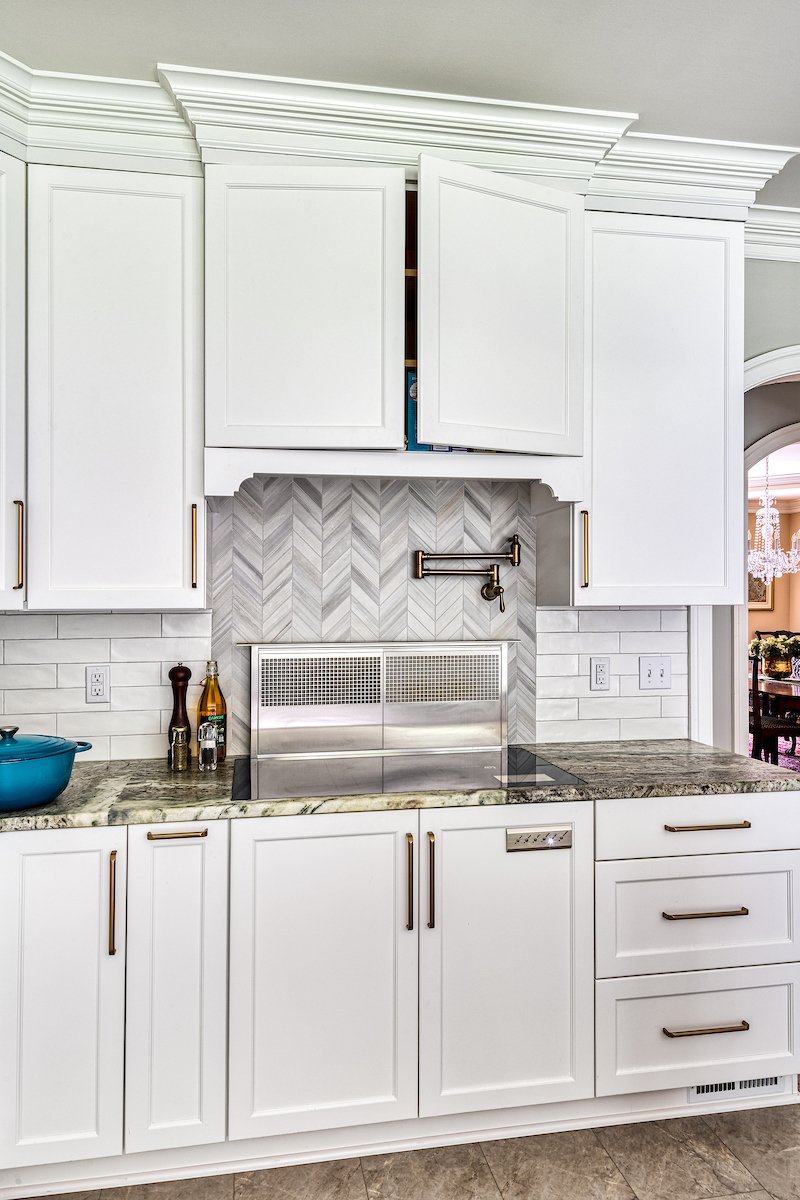 CKI-CannonRdgeCt-Kitchen-06.jpg
