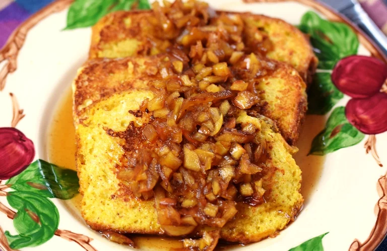 Mmmmm, Pumpkin French Toast with Spiced Apple-Maple Syrup