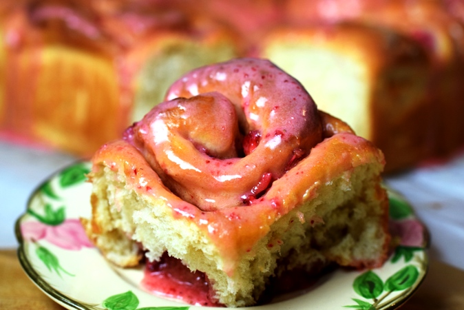 Strawberry-Rhubarb Cinnamon Rolls