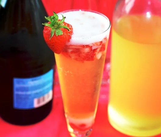 Strawberry-Lemon Bellini