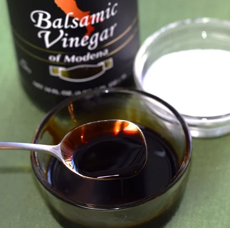Balsamic Vinegar Glaze