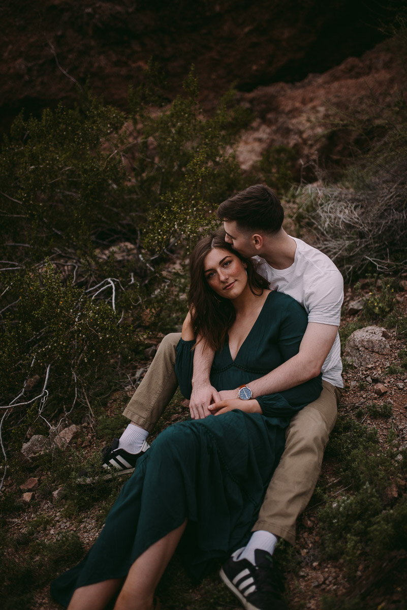 PapagoParkEngagementSession_PhoenixEngagementPhotographer_SamanthaRosePhotography_-17.jpg