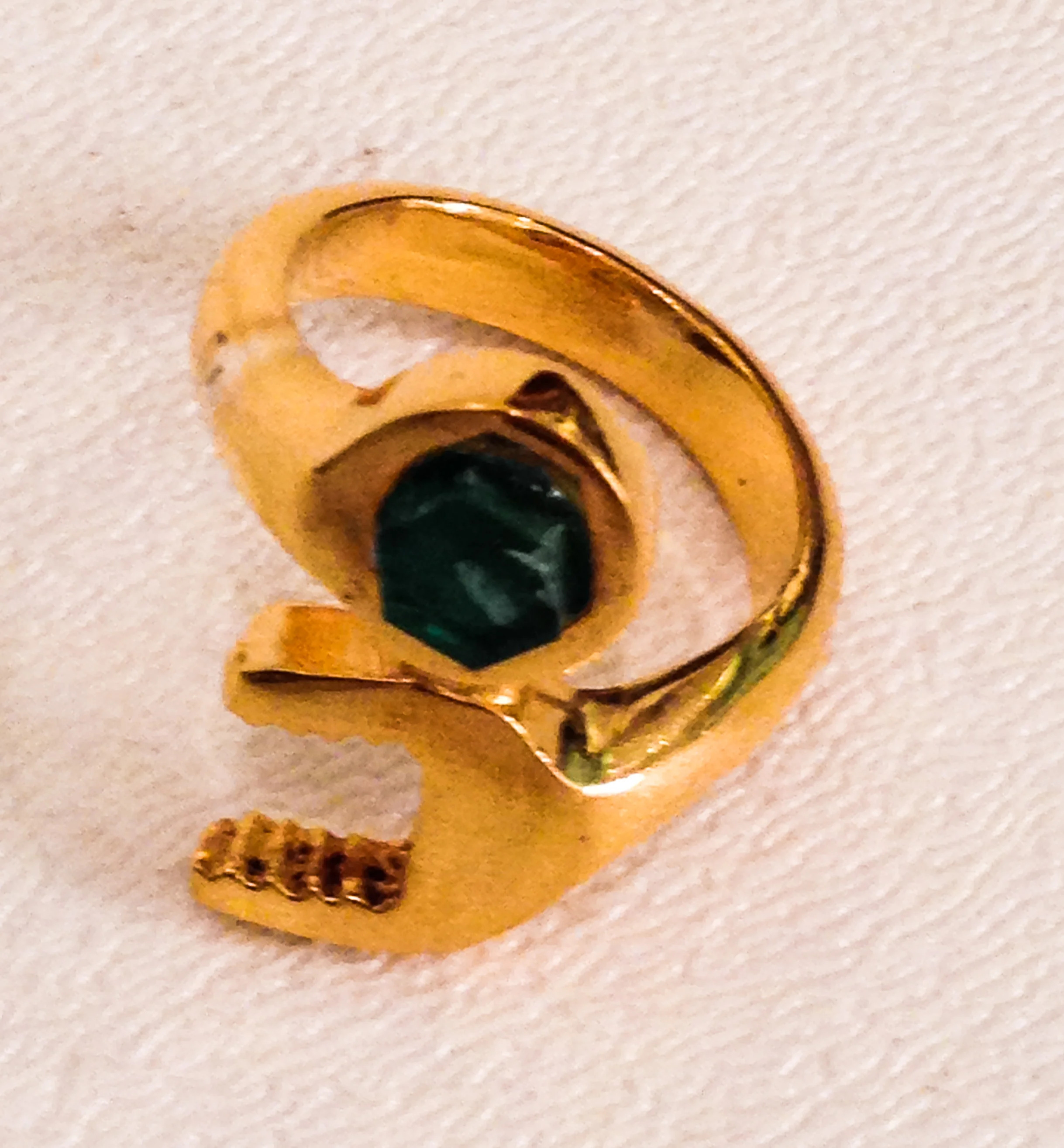 Loren's Ring2 (1 of 1).jpg