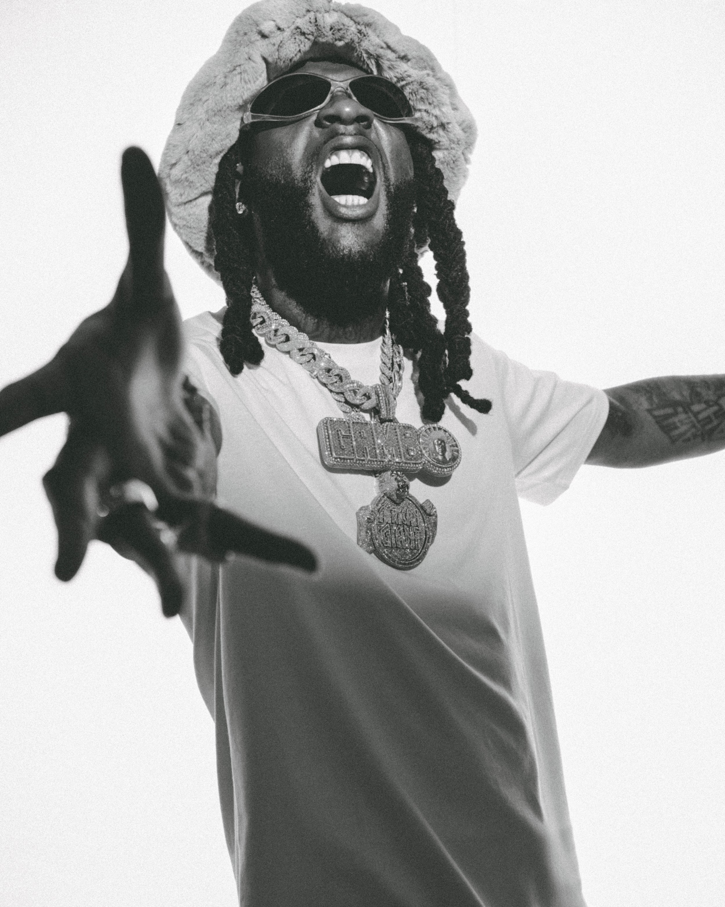 1315095-et-burna-boy_04.jpg