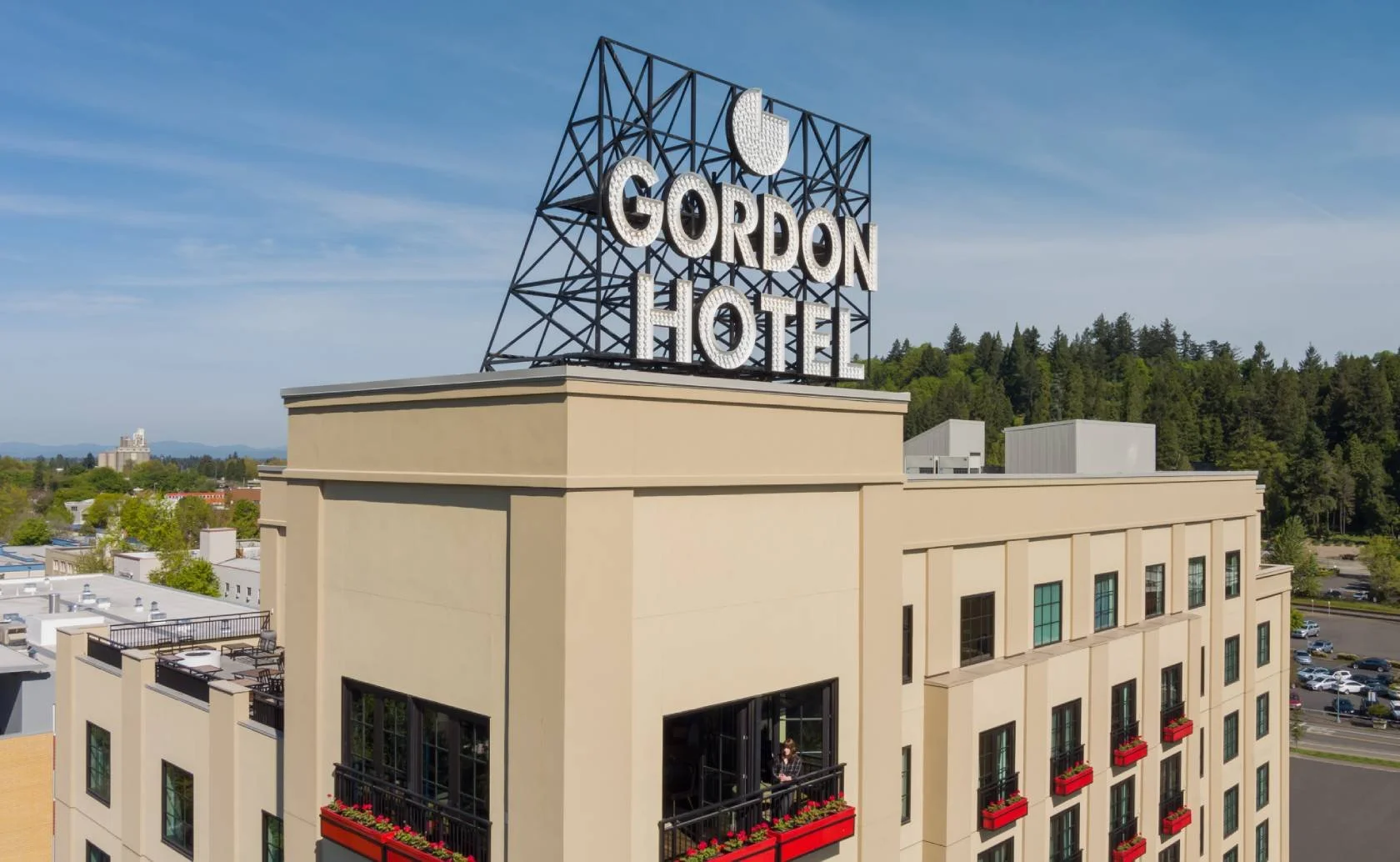 Exterior image of the Gordon Hotel in Eugene, Oregon