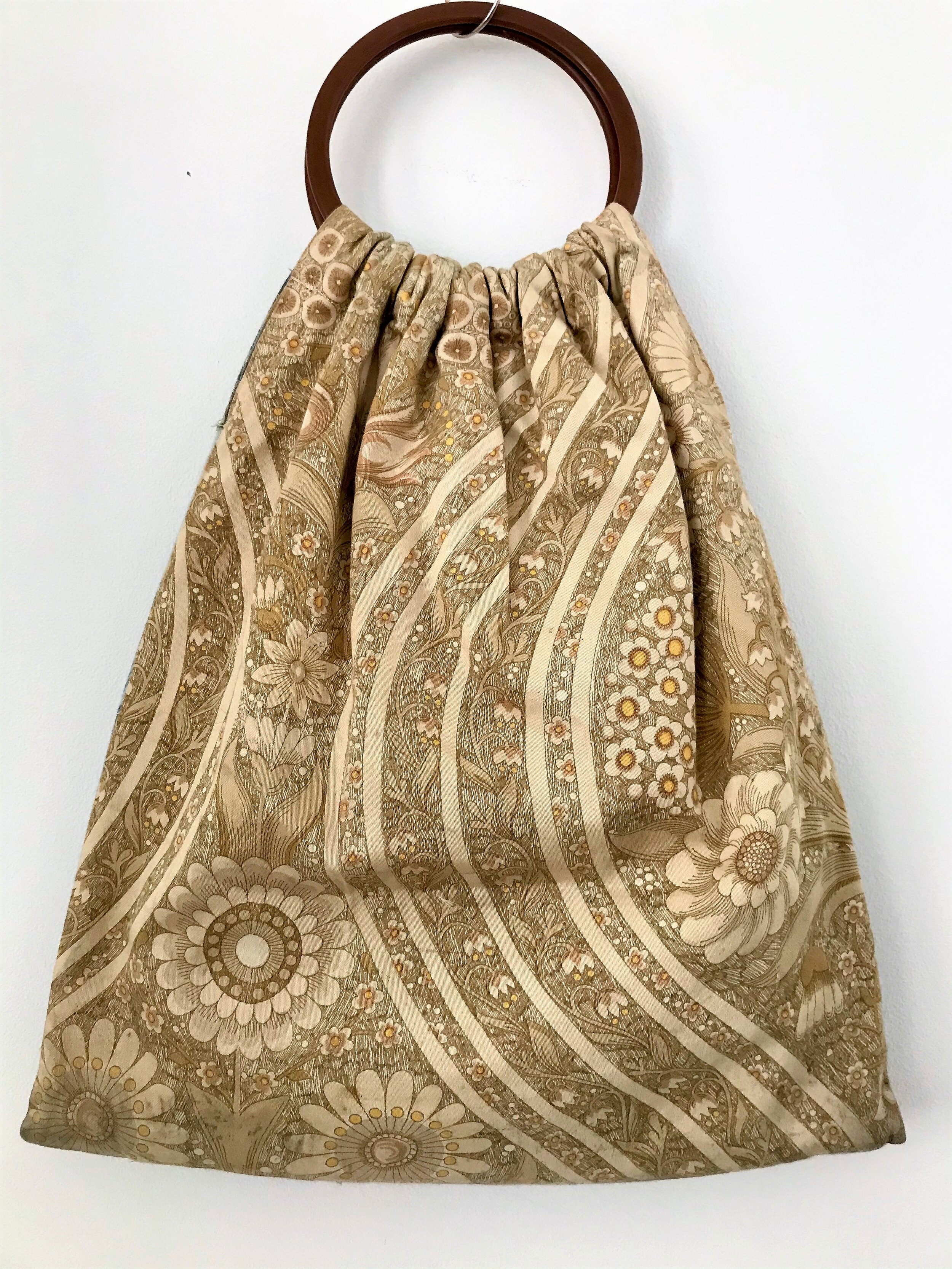 Vintage barkcloth bag with wood handles  Knitting Knitting bag sewing  Bags