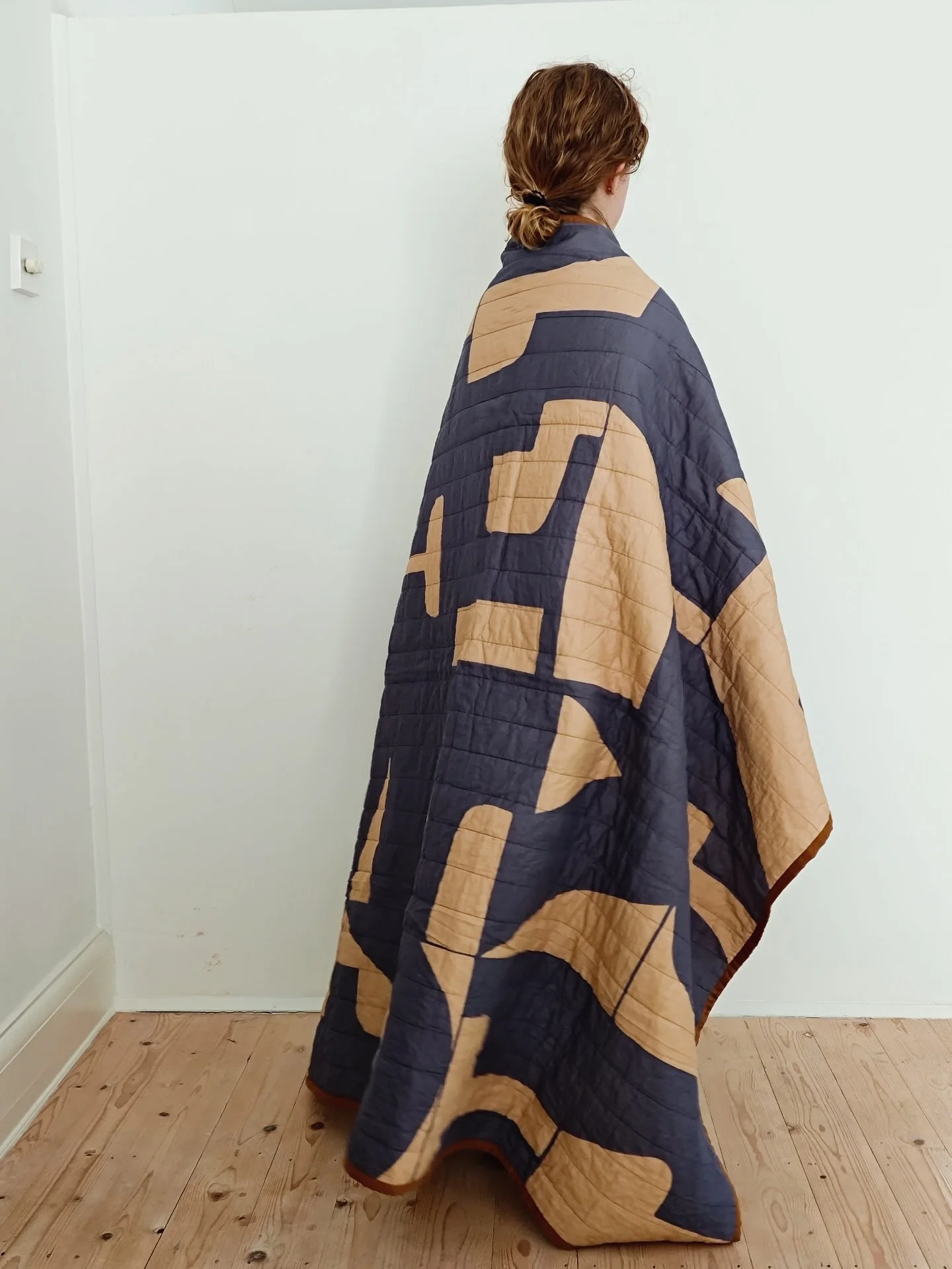 When tradition meets modern.. indigo printed graphic design on camel ground. Cotton quilts with the softest touch are now available on line. Sourced in Denmark using Oeko Tex Standard 100 (guarantees products have been tested for harmful substances) 