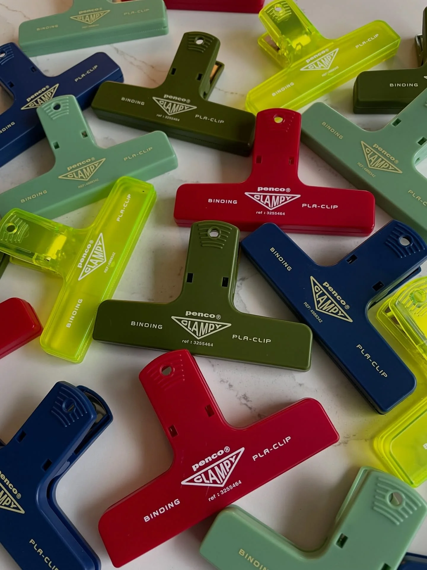 Penco Clampy Clips in a great selection of colours, super handy, measuring  10.0 &times; 6.5 &times; 2.5 (cm) available in New In. Coming to treacle this Sunday.
.
.
.
.
.
#officedesigntrends #clamps #clips #japanesedesign #japanesestationery