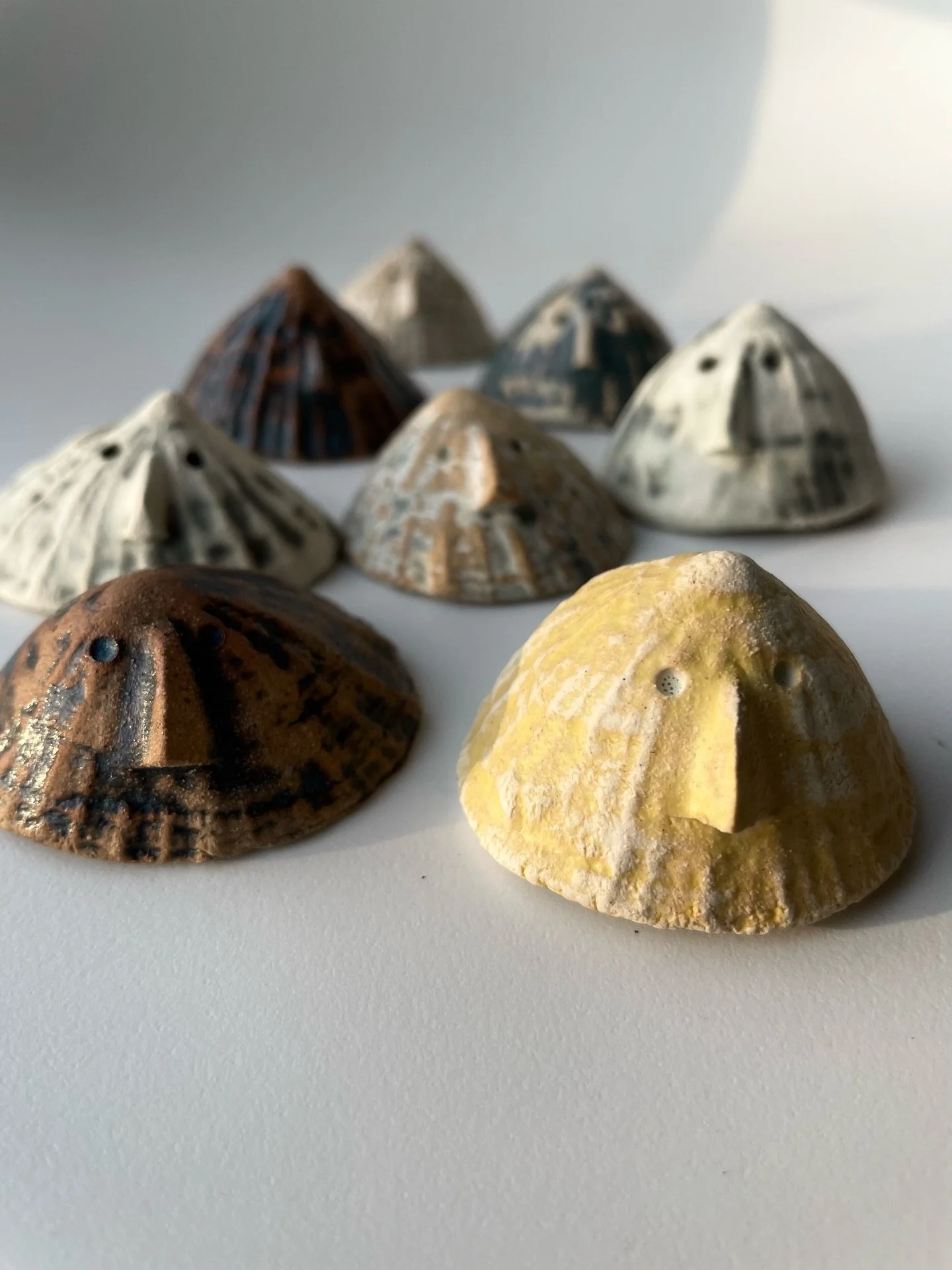 A &lsquo;bungalow&rsquo; of Limpets.. who knew! A group of Limpets hanging out on a rock is called a Bungalow. You learn something everyday. These characters are created by @polgray.clay aka Gwen who lives along the shores of beautiful Cornwall. Avai