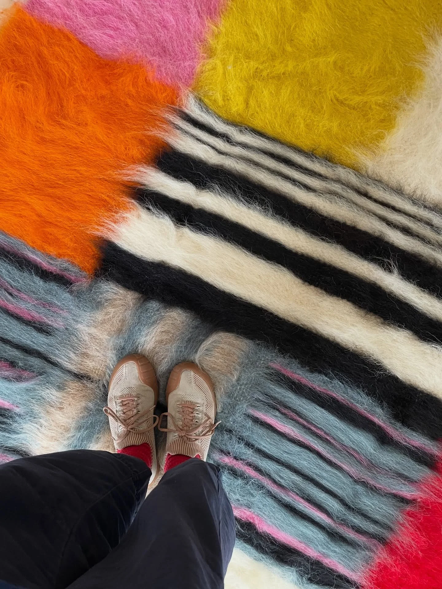 When your rug maker in Ukraine just gets it! .
.
.
.
.
#ukrainerugs #designerrugs #shopsmall #supportlocalartisans #madebyhand