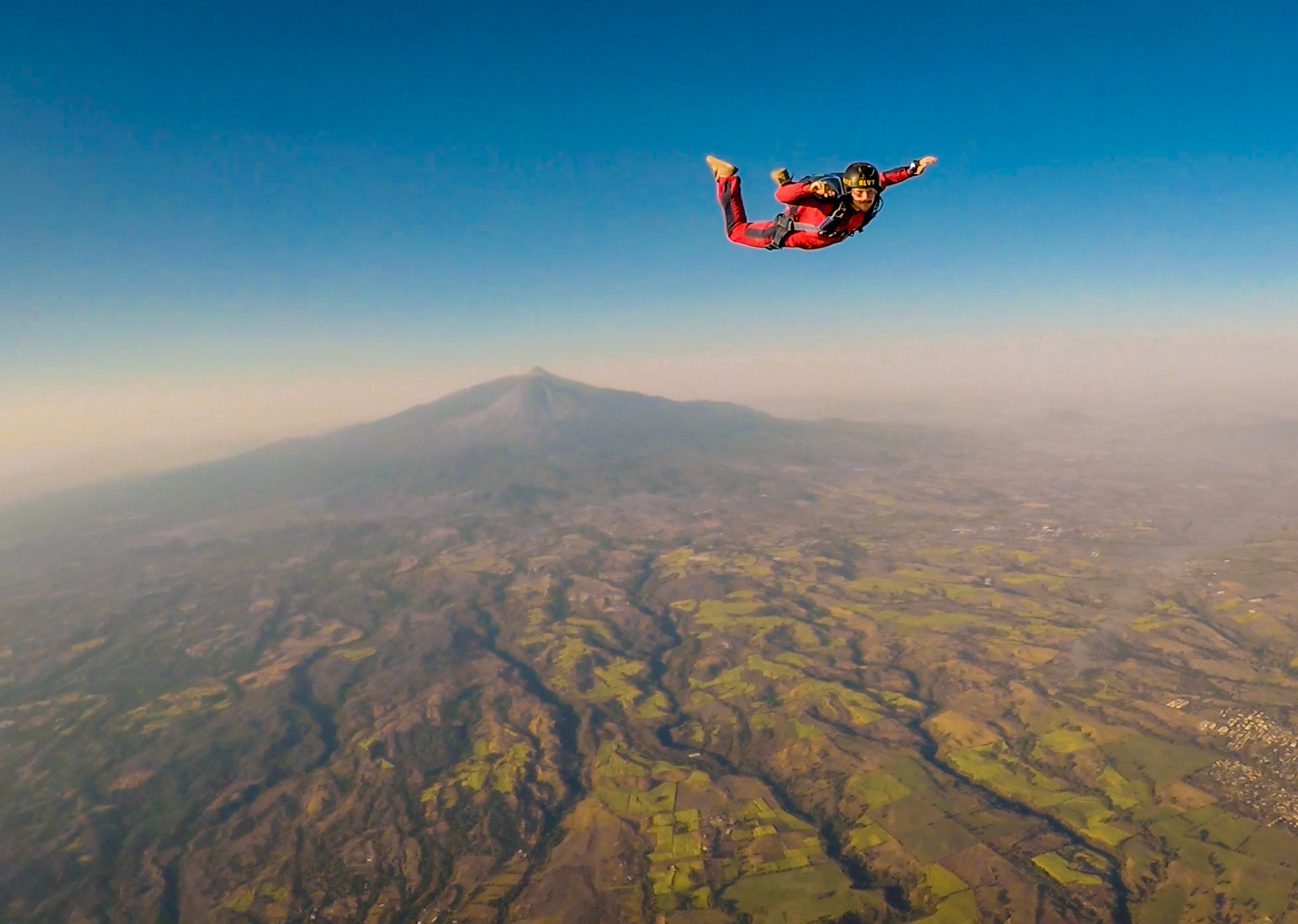 ModenTarzan skydiver .jpg