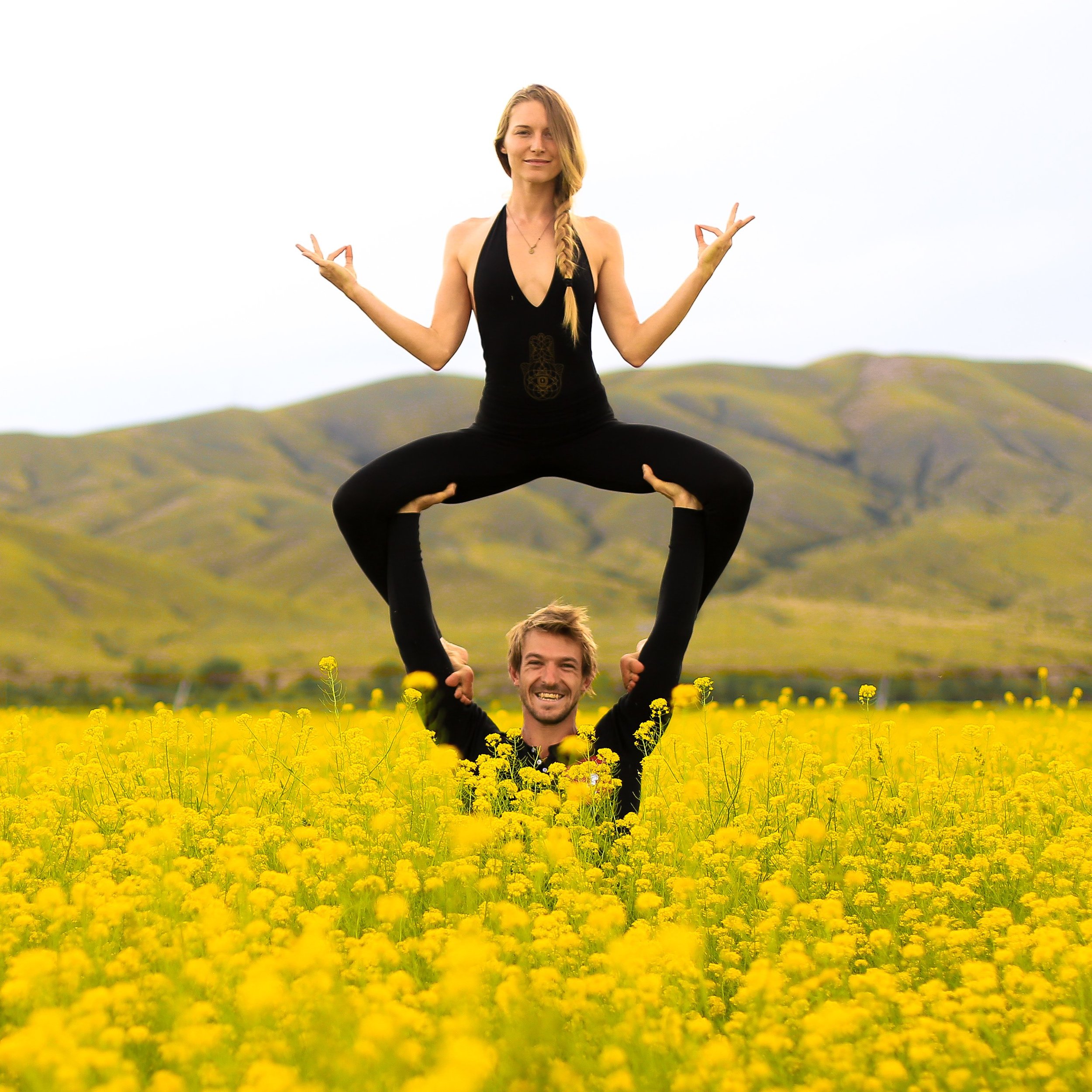 Acro Yoga acroyoga professional performer instructor 1.jpeg