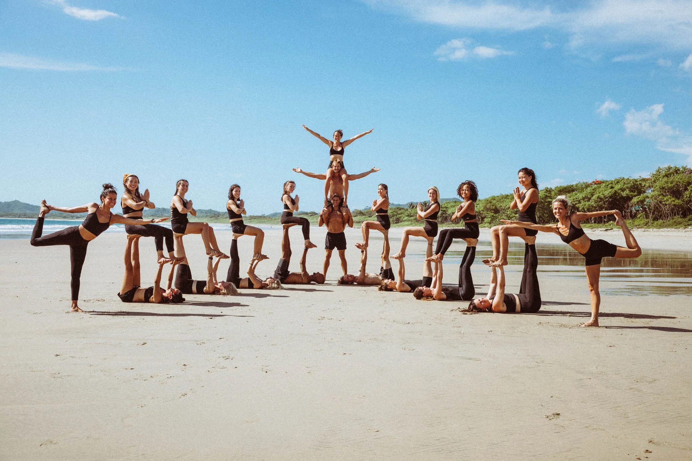 YOGA RETREAT ACRO ACROYOGA INSTRUCTORS WEEK LONG 28.jpg