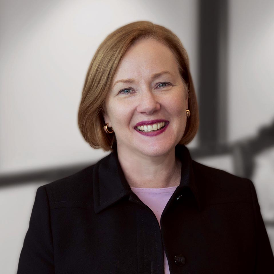 TraceyCain_APA_Headshot_1.jpg
